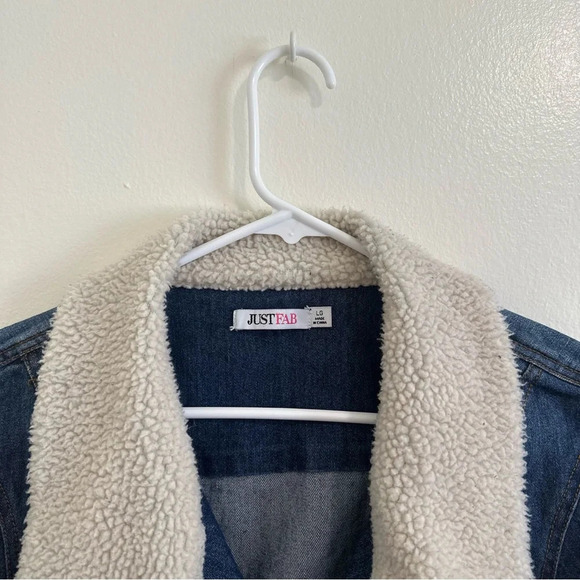 JUSTFAB size large denim jacket with faux fur - Picture 4 of 4